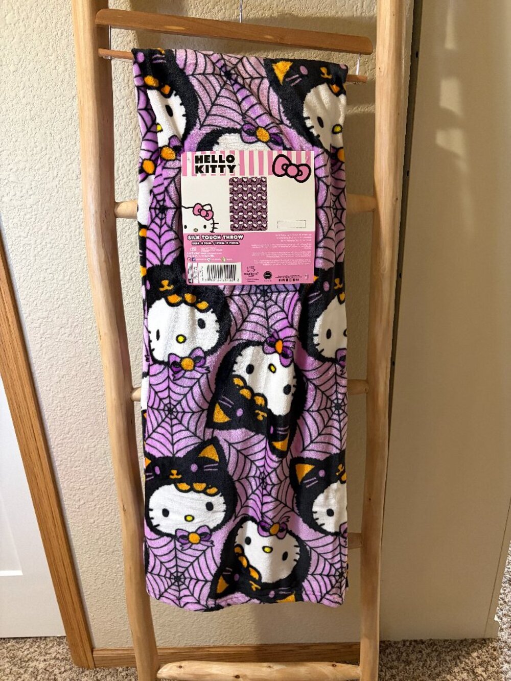 Hello Kitty Black Cat Spider Web Silk Touch Throw Blanket 50x70